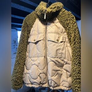 Universal Thread Olive and Cream Teddy Jacket